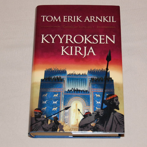 Tom Erik Arnkil Kyyroksen kirja